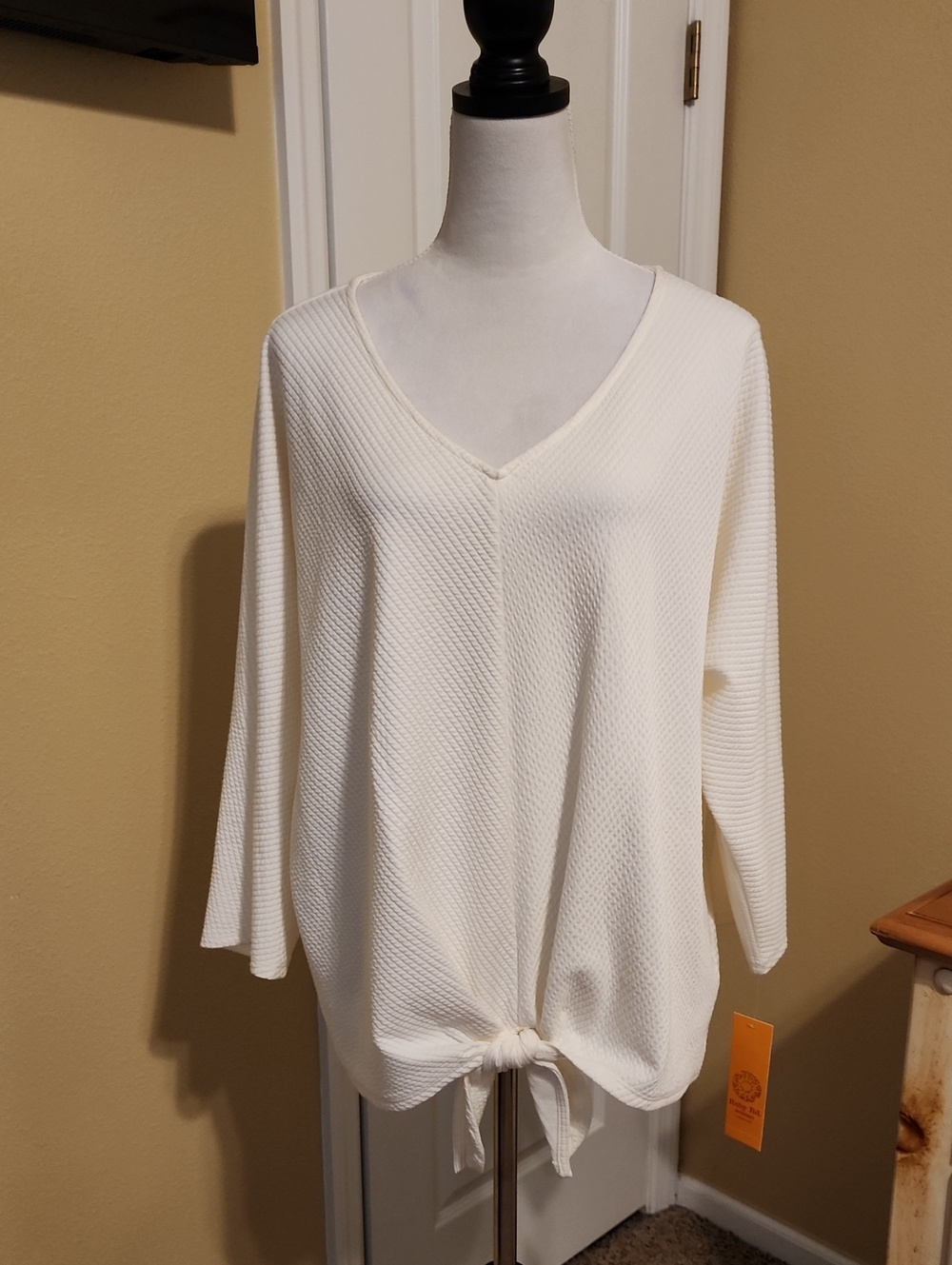 Ruby Rd. FALL WONDEERS Ivory Textured V-Neck Tie Front Top